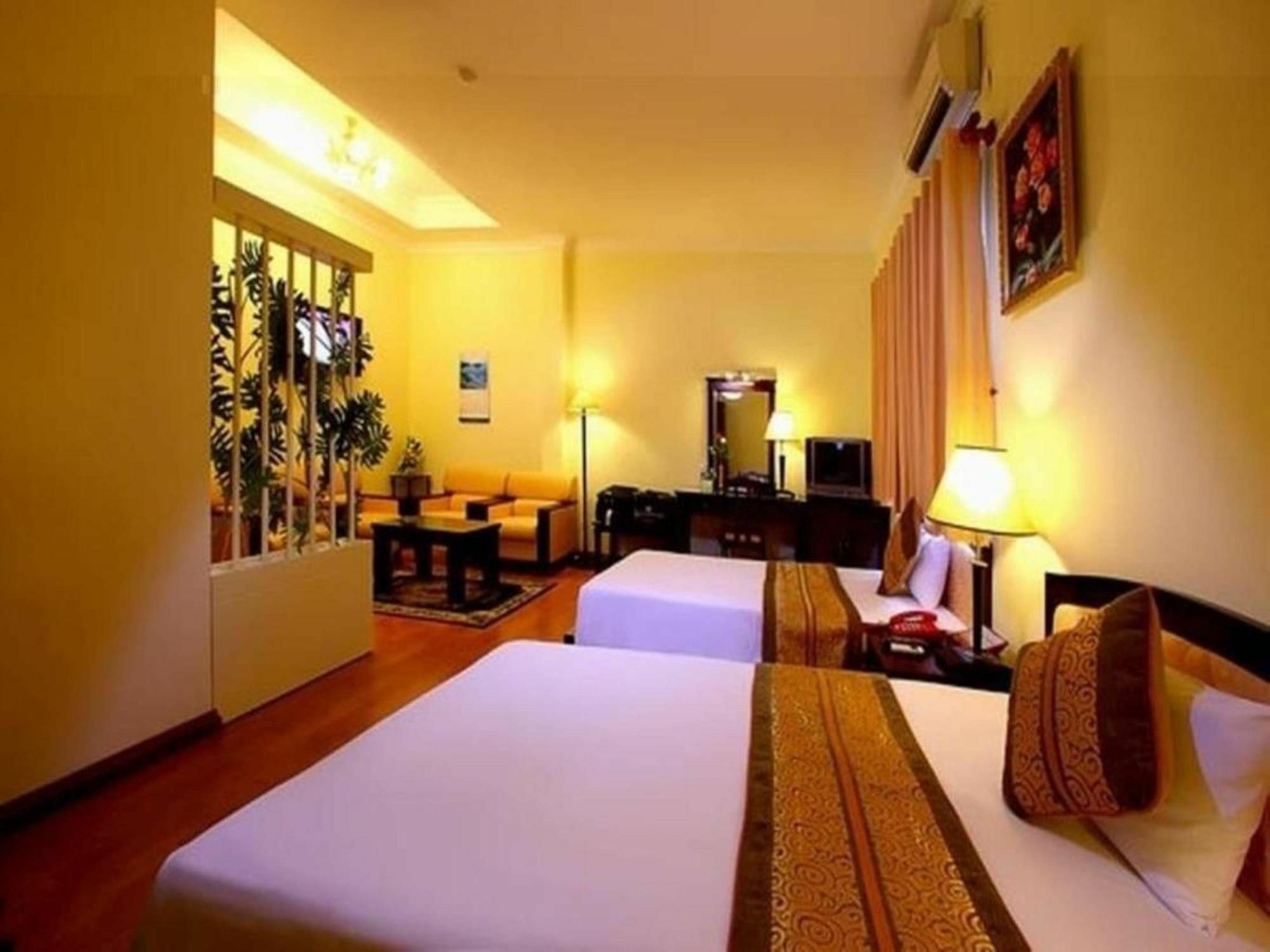 Ngoc Lan Hotel Ho Chi Minh-stad Buitenkant foto